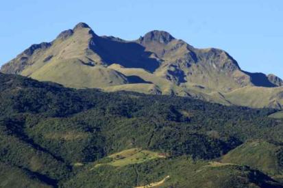 Volcan Yana Urcu de Pinan