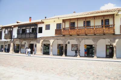 Sur la Plaza de Armas
